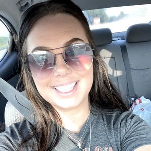 Meet your Posher, Tracy